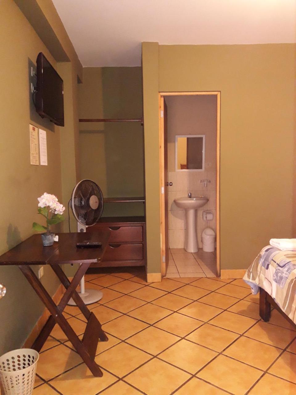 Hostal Tambo Colorado Pisco Exterior photo